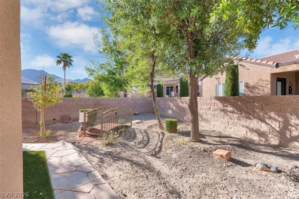 2237 Suffron Hills, Henderson, NV 89044