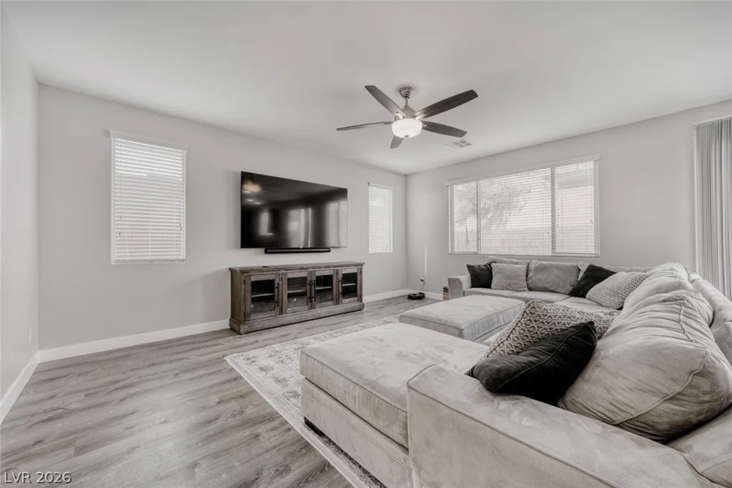 10532 Sparks Summit, Las Vegas, NV 89166