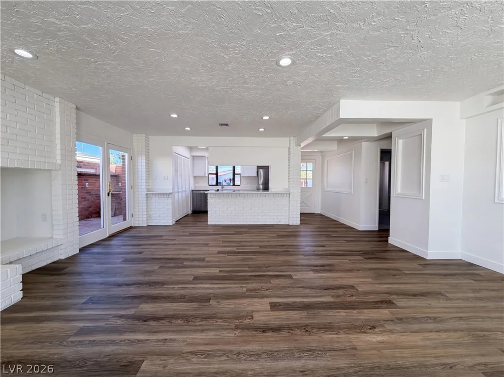 3800 El Portal, Las Vegas, NV 89102