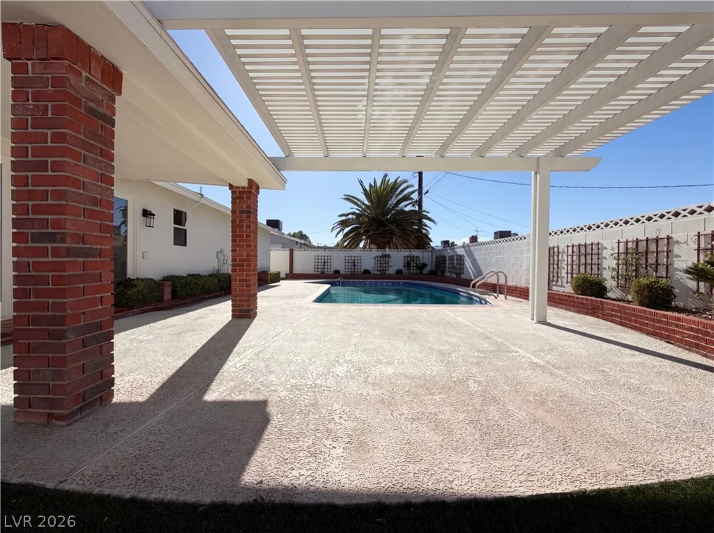 3800 El Portal, Las Vegas, NV 89102