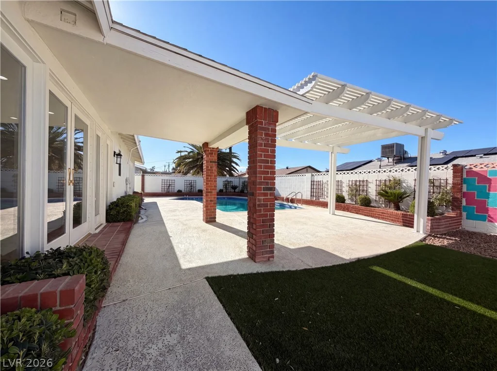 3800 El Portal, Las Vegas, NV 89102