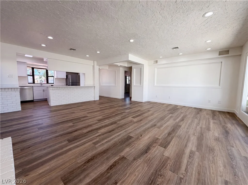 3800 El Portal, Las Vegas, NV 89102