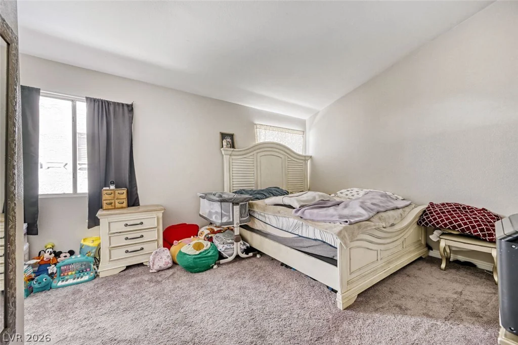 1586 Angel Falls, Las Vegas, NV 89142