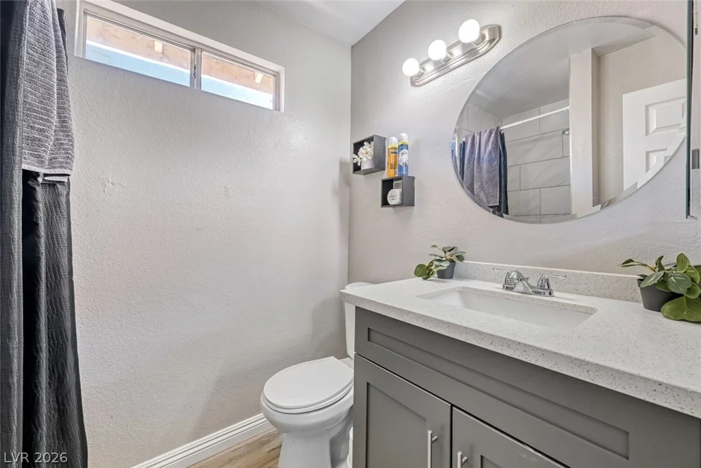 1586 Angel Falls, Las Vegas, NV 89142