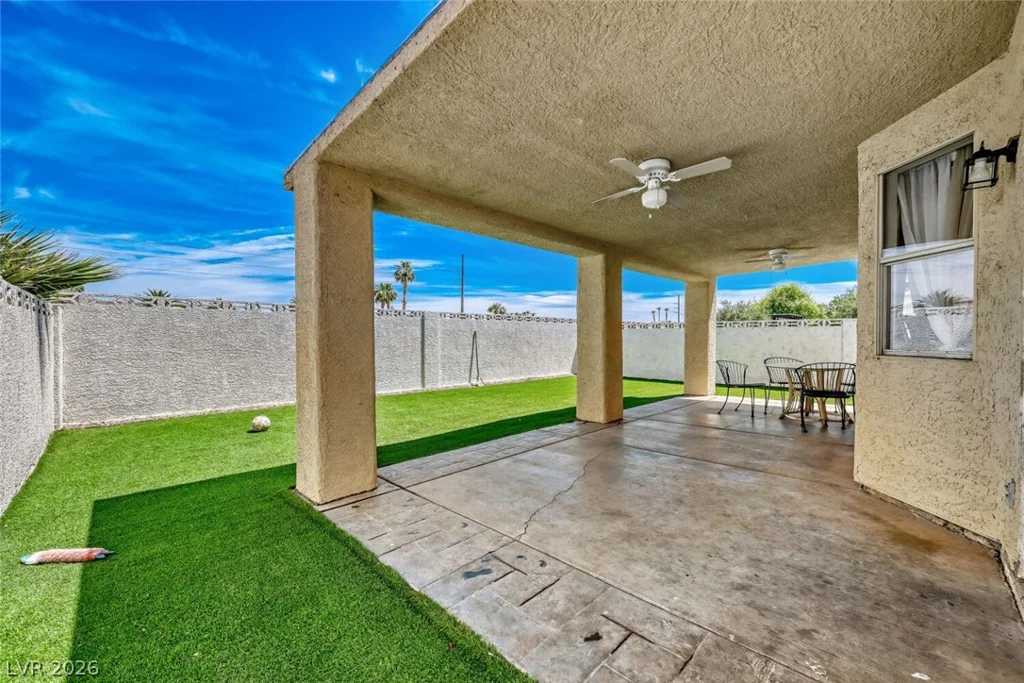 1586 Angel Falls, Las Vegas, NV 89142