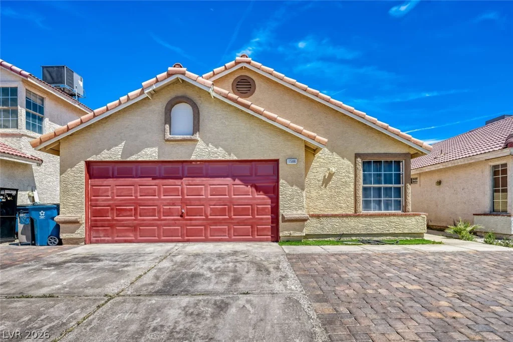1586 Angel Falls, Las Vegas, NV 89142