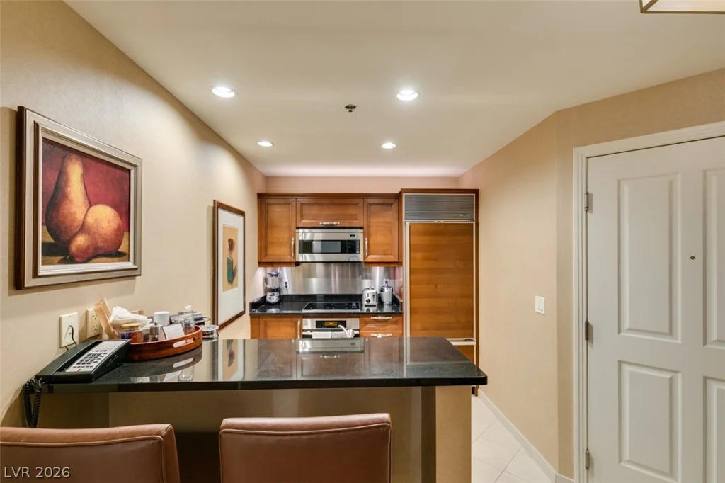 125 HARMON, Las Vegas, NV 89109