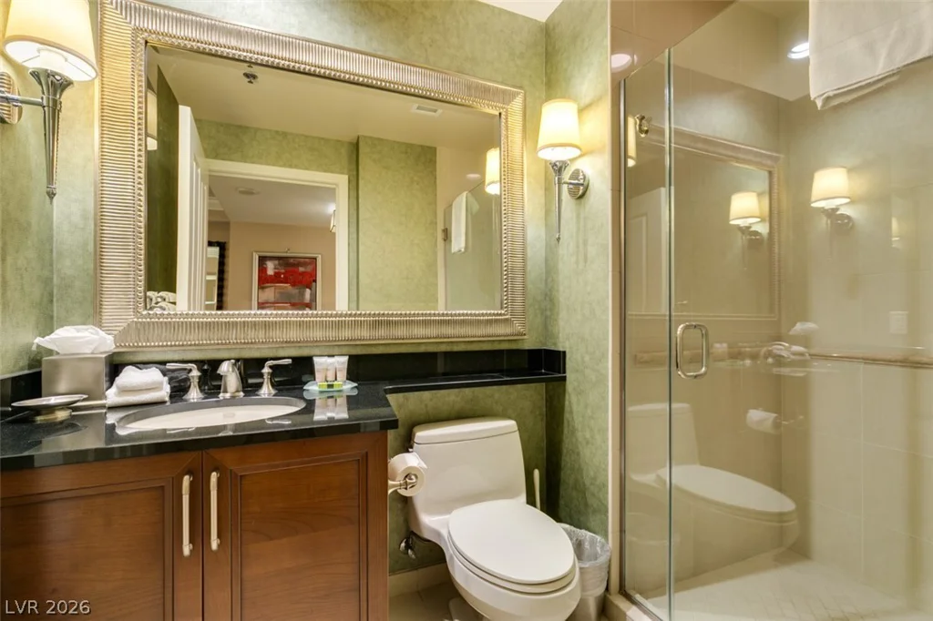 125 HARMON, Las Vegas, NV 89109