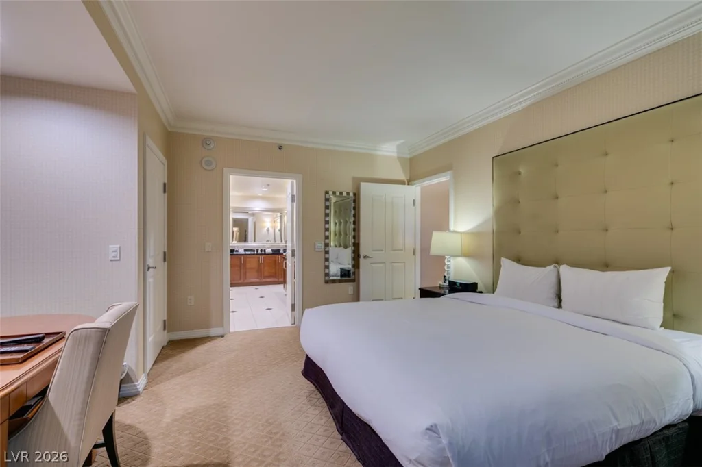 125 HARMON, Las Vegas, NV 89109