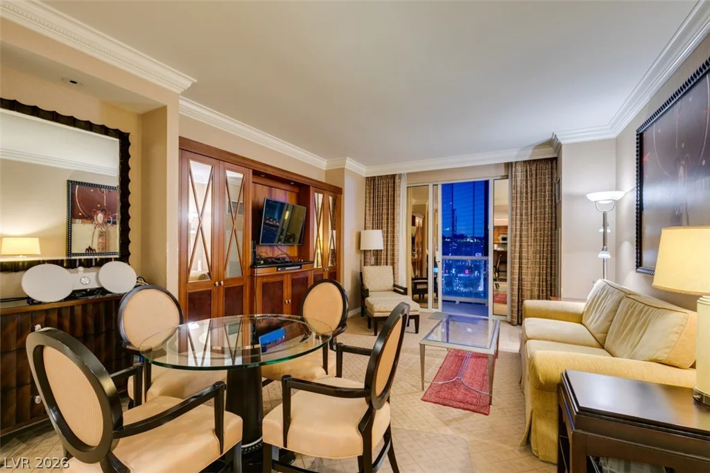 125 HARMON, Las Vegas, NV 89109