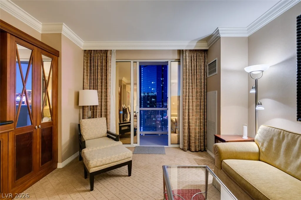 125 HARMON, Las Vegas, NV 89109
