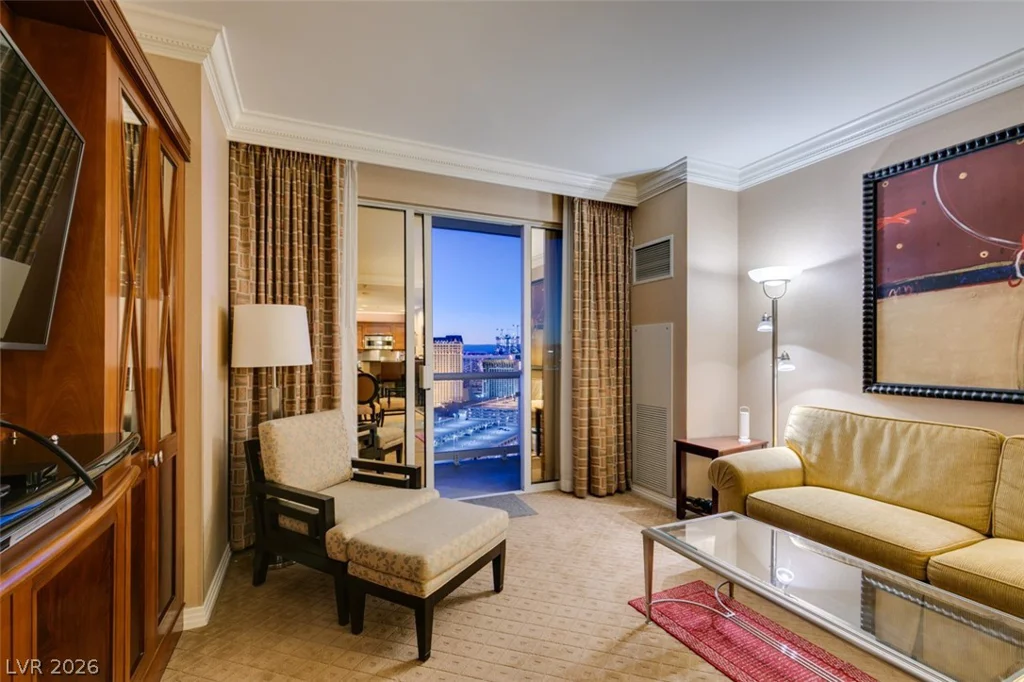 125 HARMON, Las Vegas, NV 89109