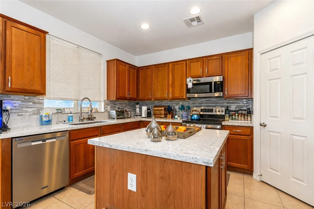 529 Lampshire, Pahrump, NV 89060