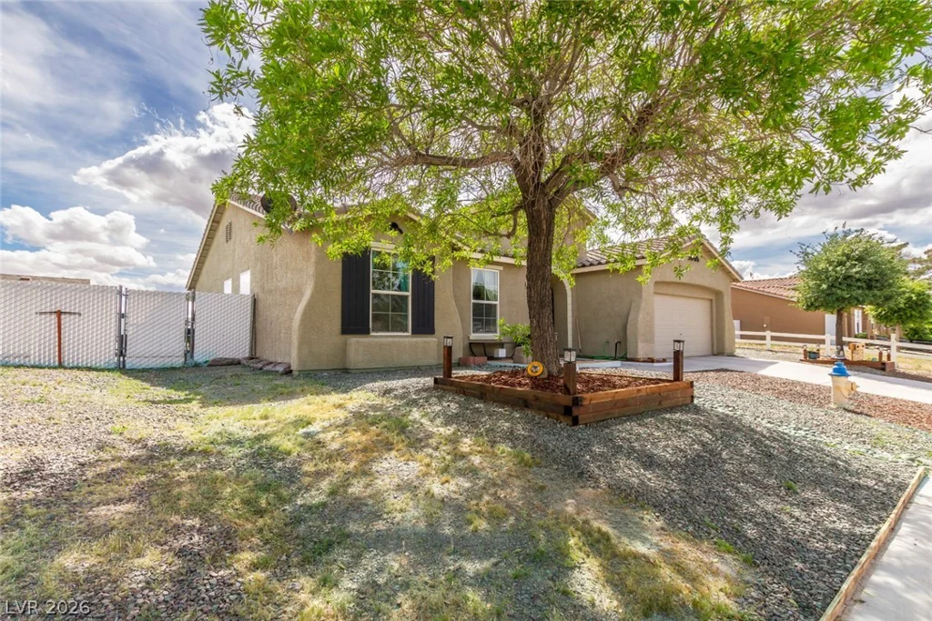 529 Lampshire, Pahrump, NV 89060