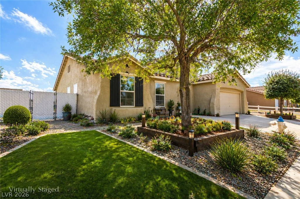 529 Lampshire, Pahrump, NV 89060