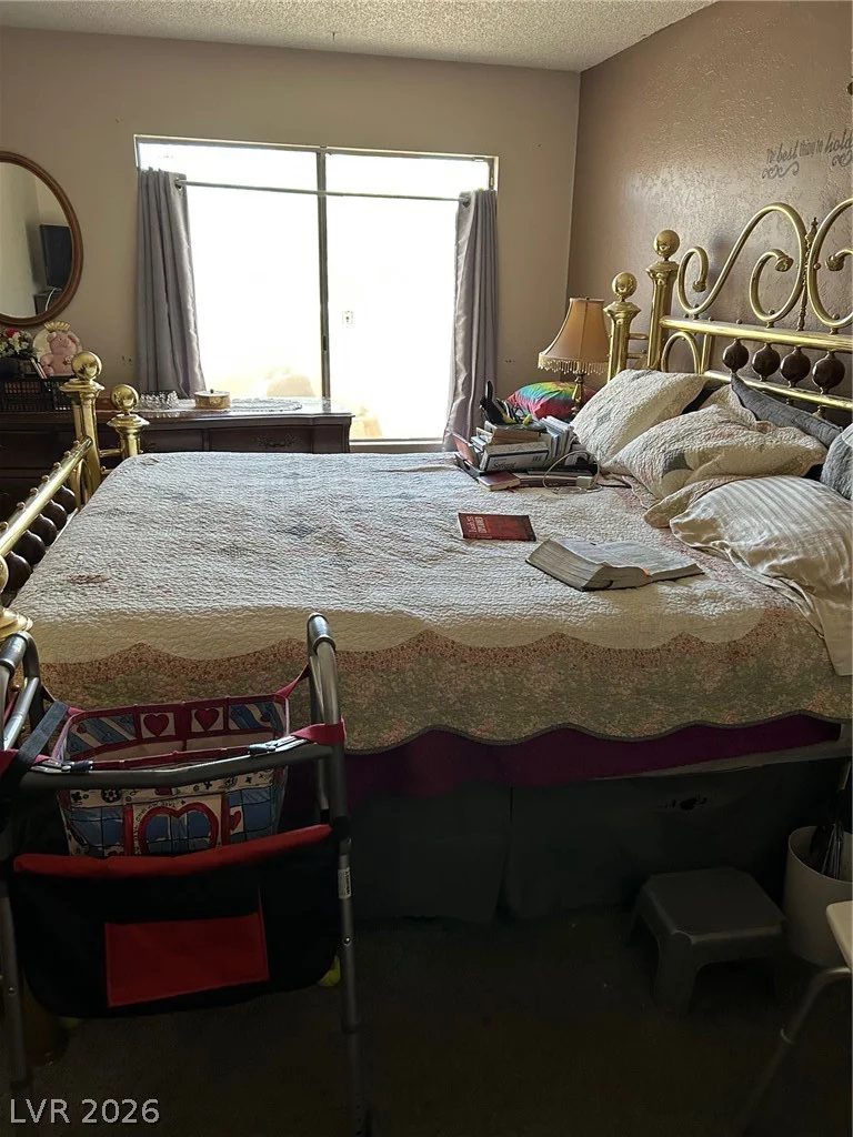6772 Pine Valley, Las Vegas, NV 89103