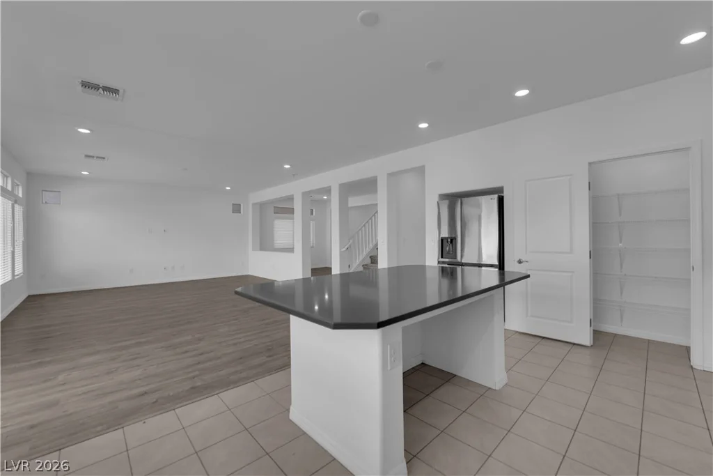650 Steep Canyon, Las Vegas, NV 89183