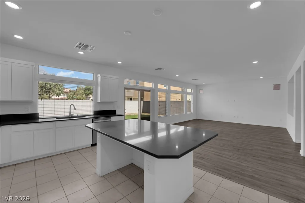 650 Steep Canyon, Las Vegas, NV 89183