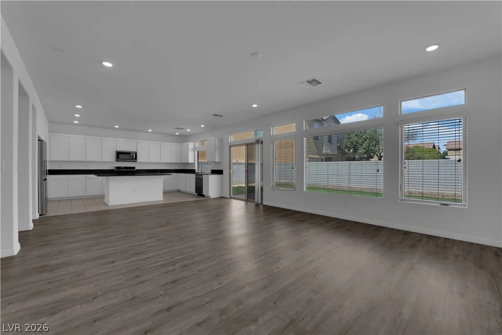 650 Steep Canyon, Las Vegas, NV 89183