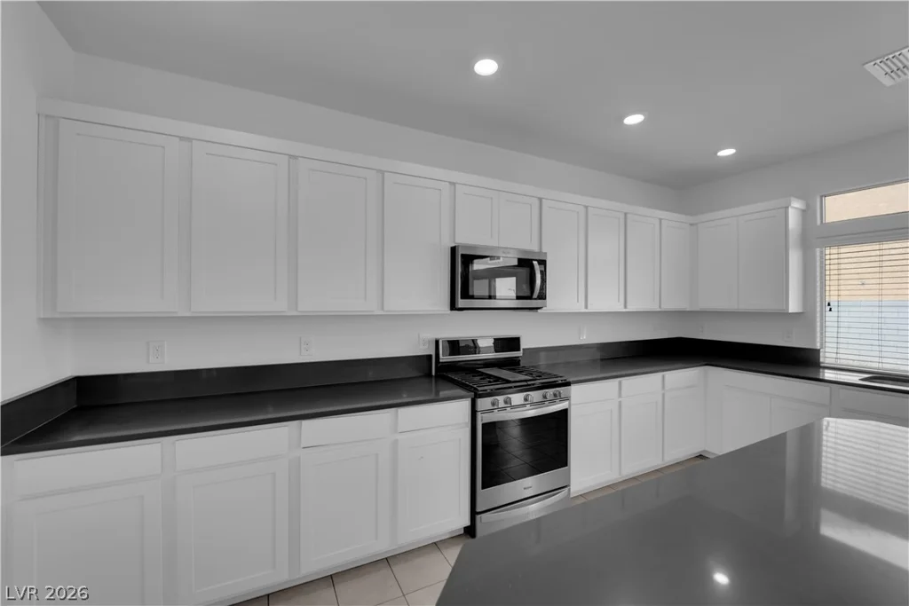 650 Steep Canyon, Las Vegas, NV 89183