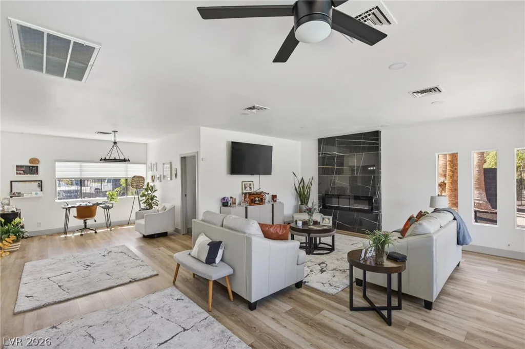 2243 Marlboro, Henderson, NV 89014