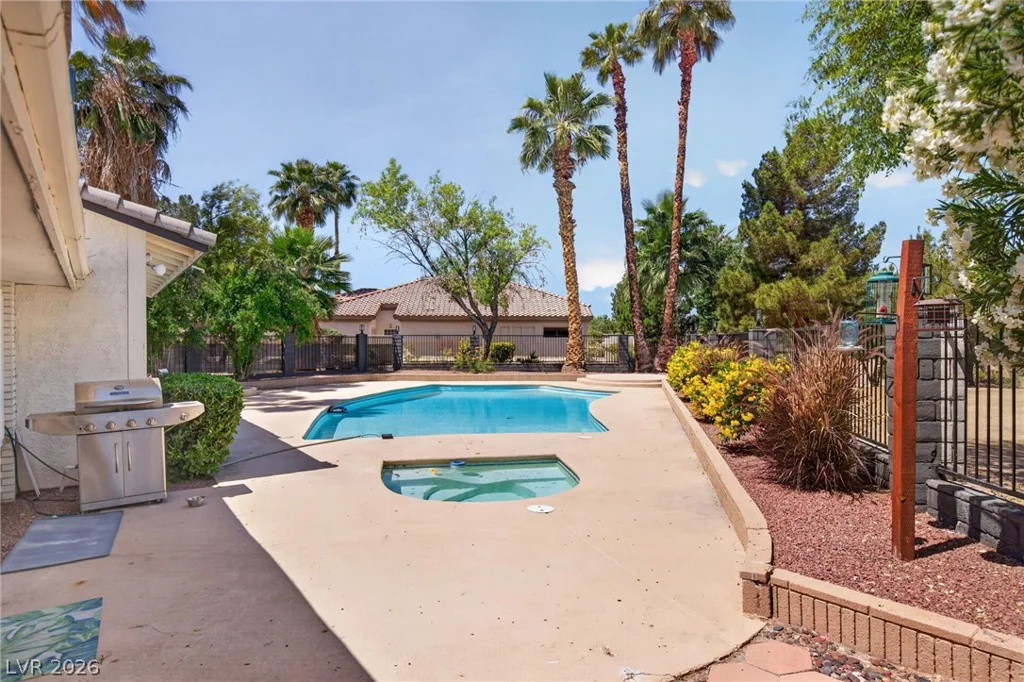 2243 Marlboro, Henderson, NV 89014