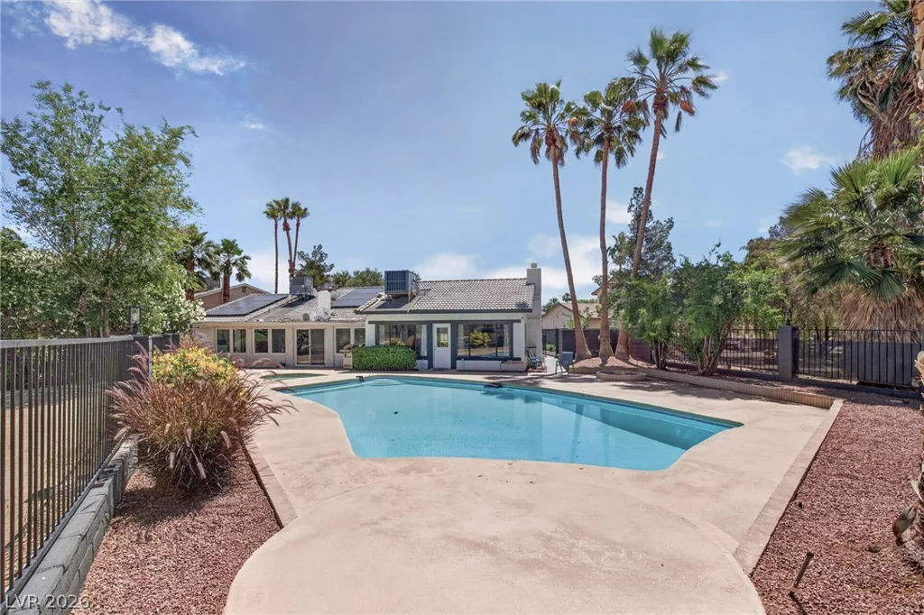 2243 Marlboro, Henderson, NV 89014