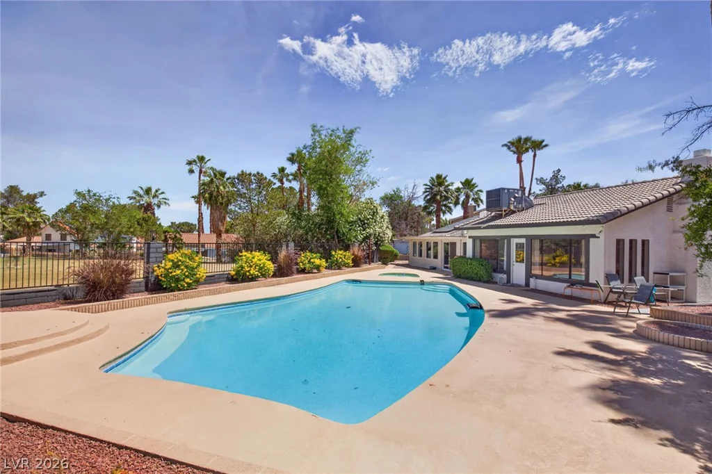 2243 Marlboro, Henderson, NV 89014