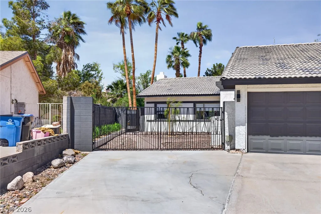 2243 Marlboro, Henderson, NV 89014
