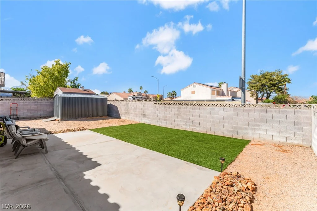 7432 Saybrook Point, Las Vegas, NV 89128