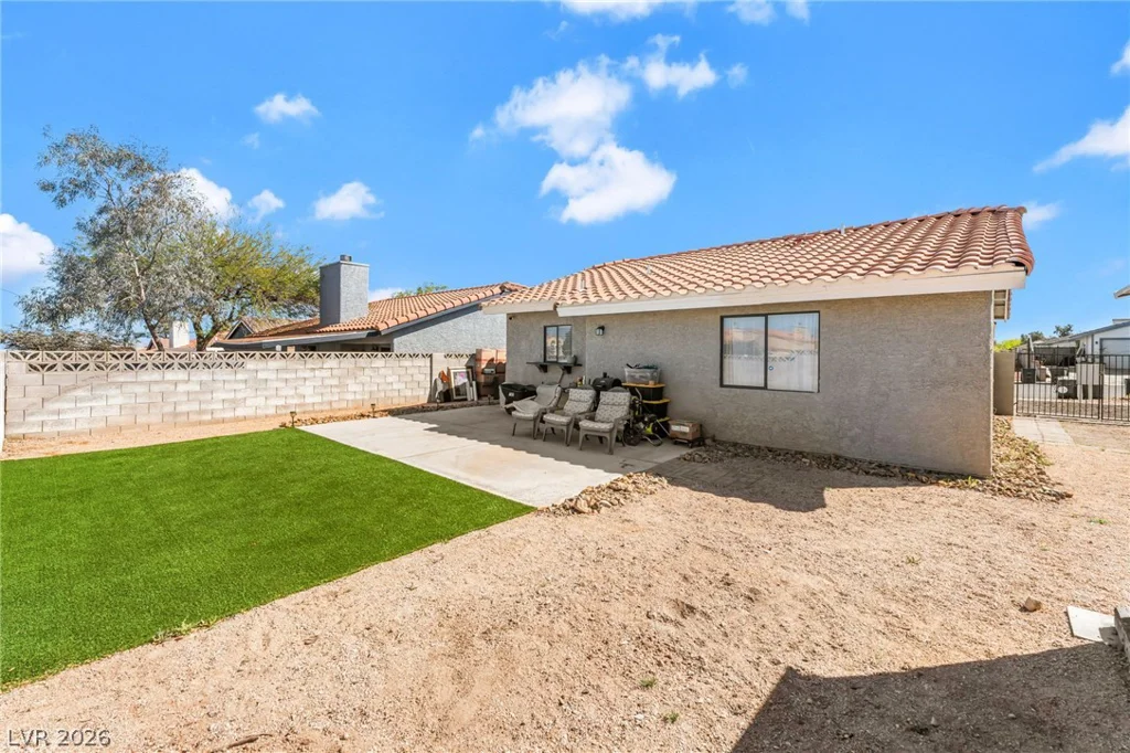 7432 Saybrook Point, Las Vegas, NV 89128