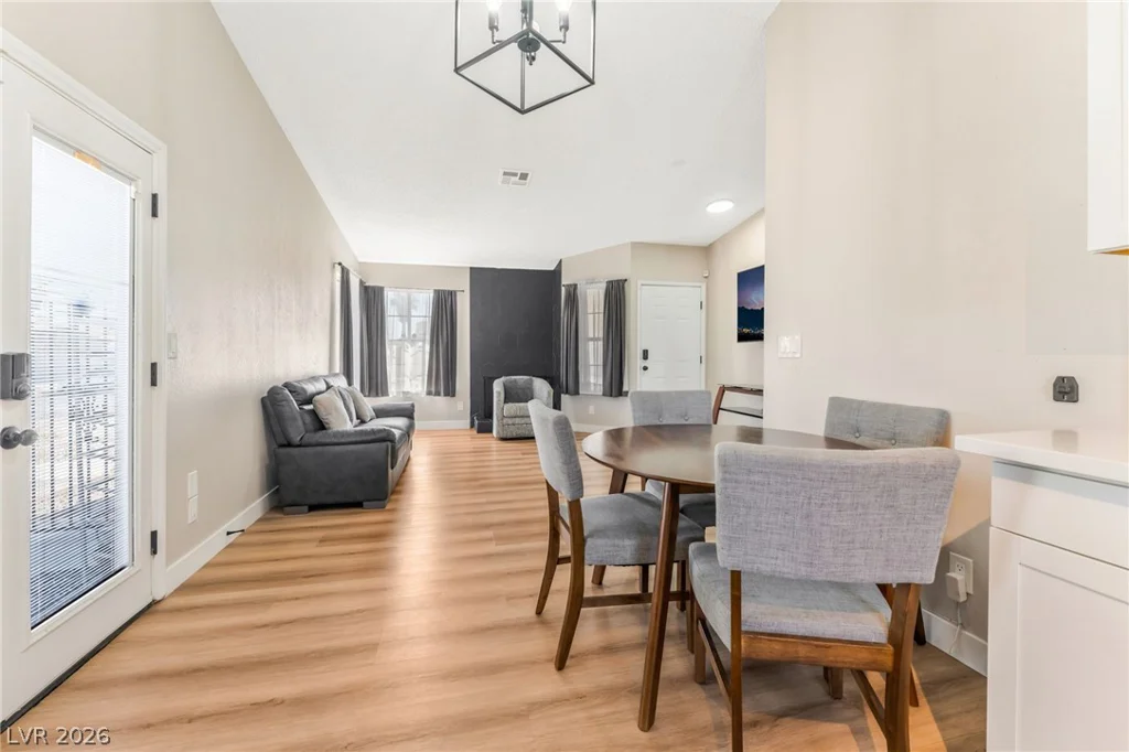 7432 Saybrook Point, Las Vegas, NV 89128