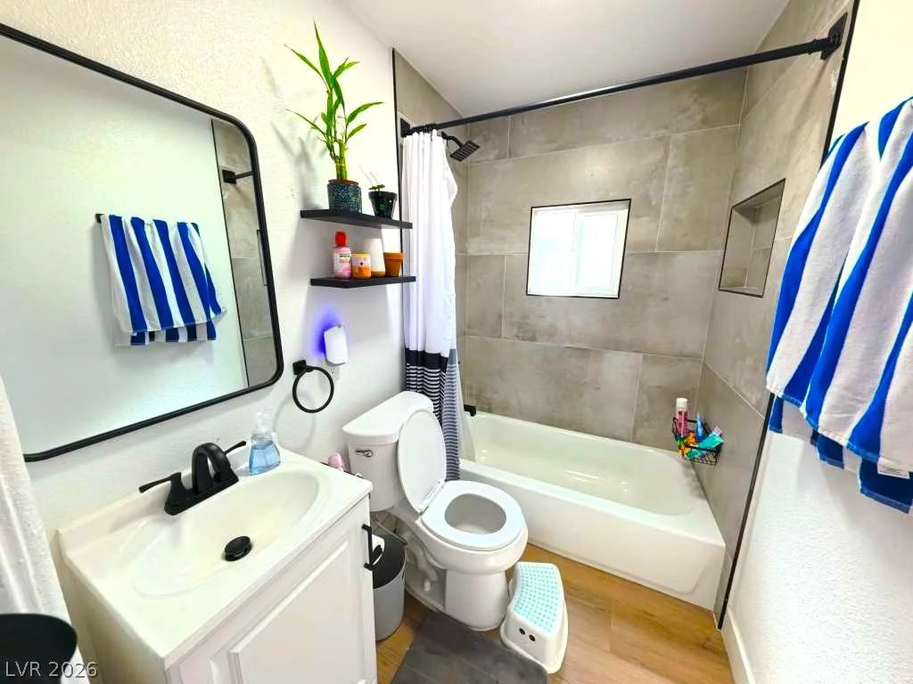 3049 Cedar, Las Vegas, NV 89104
