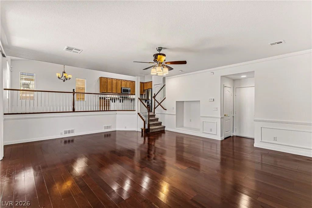 9144 Little Horse, Las Vegas, NV 89143