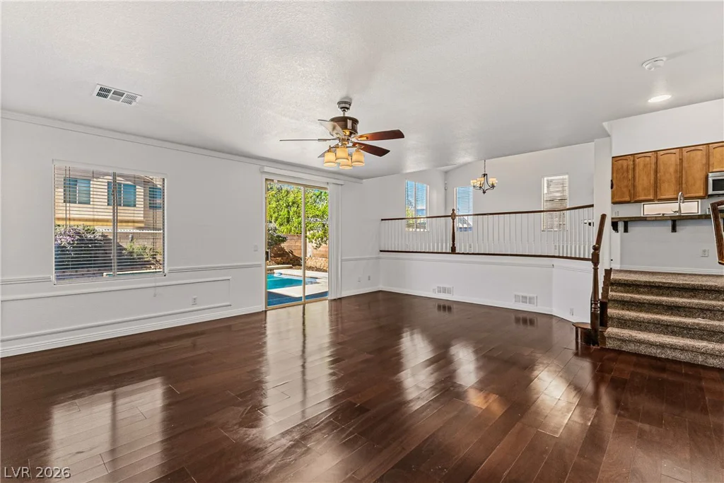 9144 Little Horse, Las Vegas, NV 89143