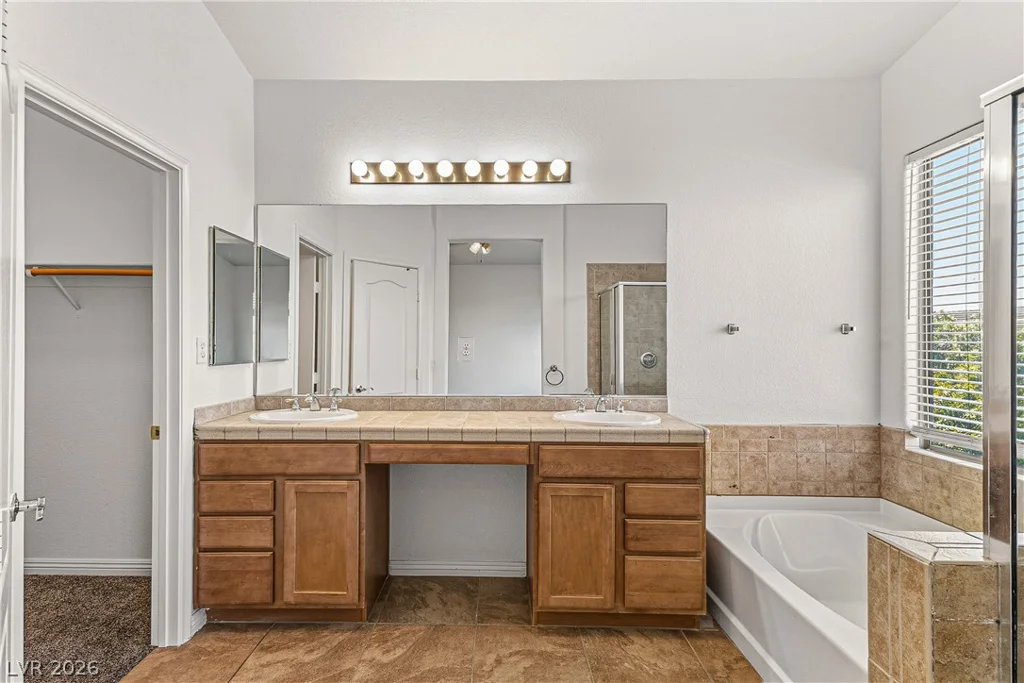 9144 Little Horse, Las Vegas, NV 89143