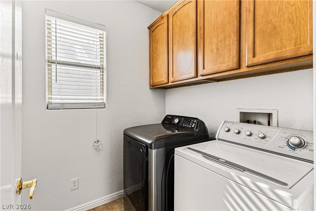 9144 Little Horse, Las Vegas, NV 89143
