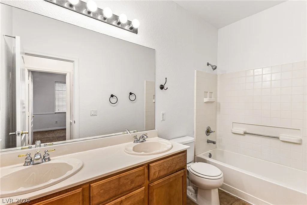 9144 Little Horse, Las Vegas, NV 89143