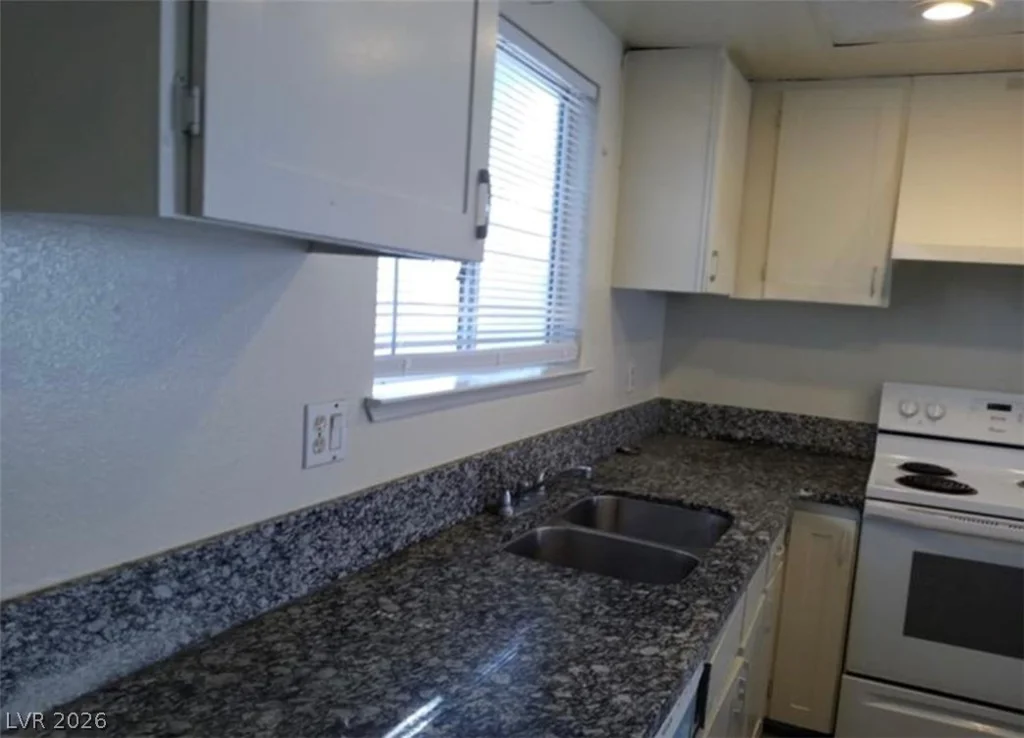 4451 Rich, Las Vegas, NV 89102