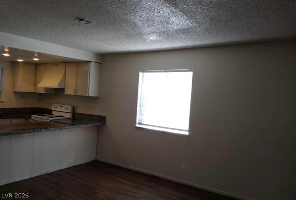 4451 Rich, Las Vegas, NV 89102
