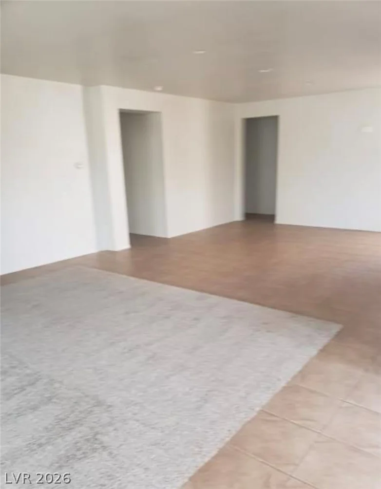 7112 Whitford, Las Vegas, NV 89166