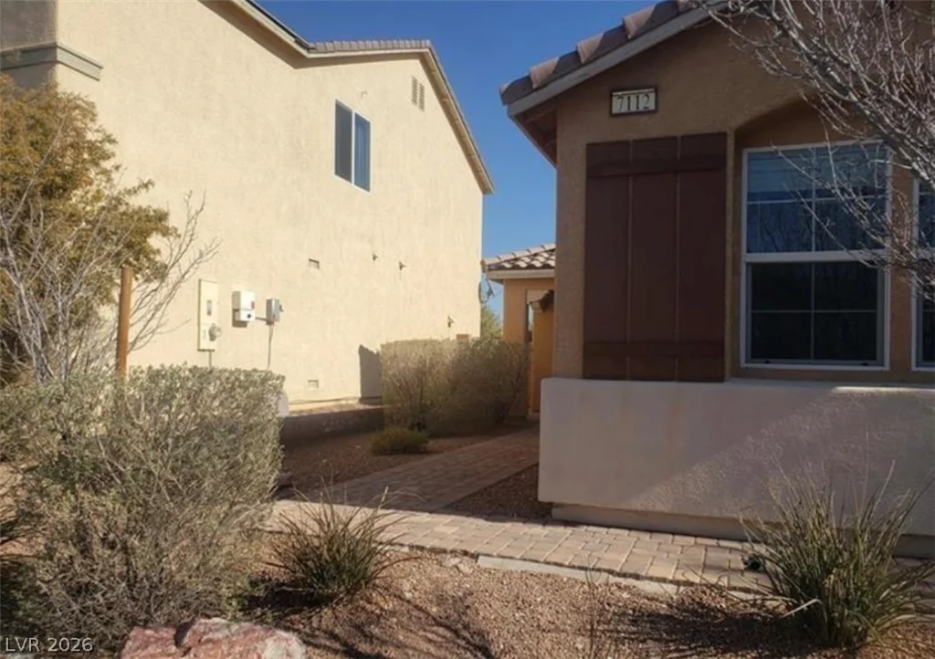 7112 Whitford, Las Vegas, NV 89166