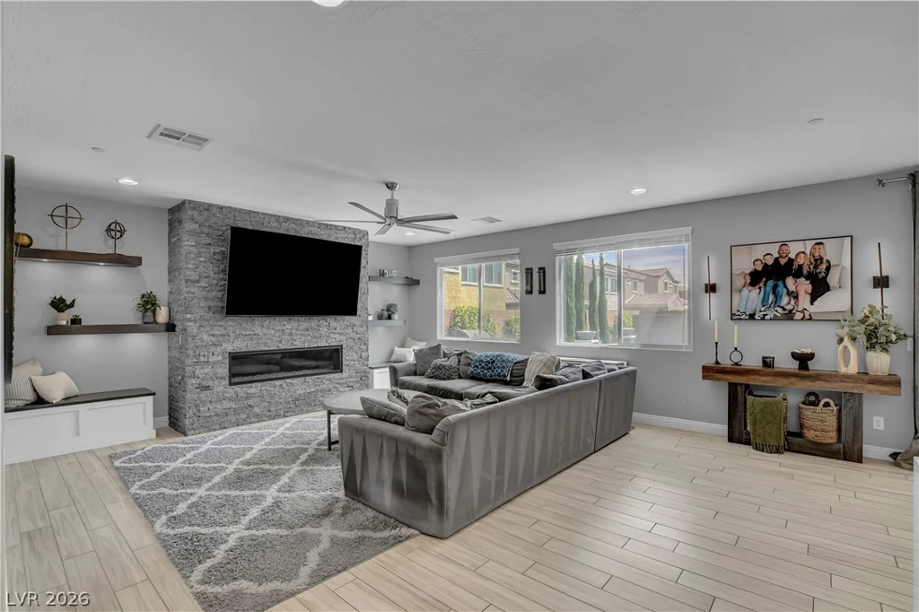 2450 Final Stanza, Henderson, NV 89044