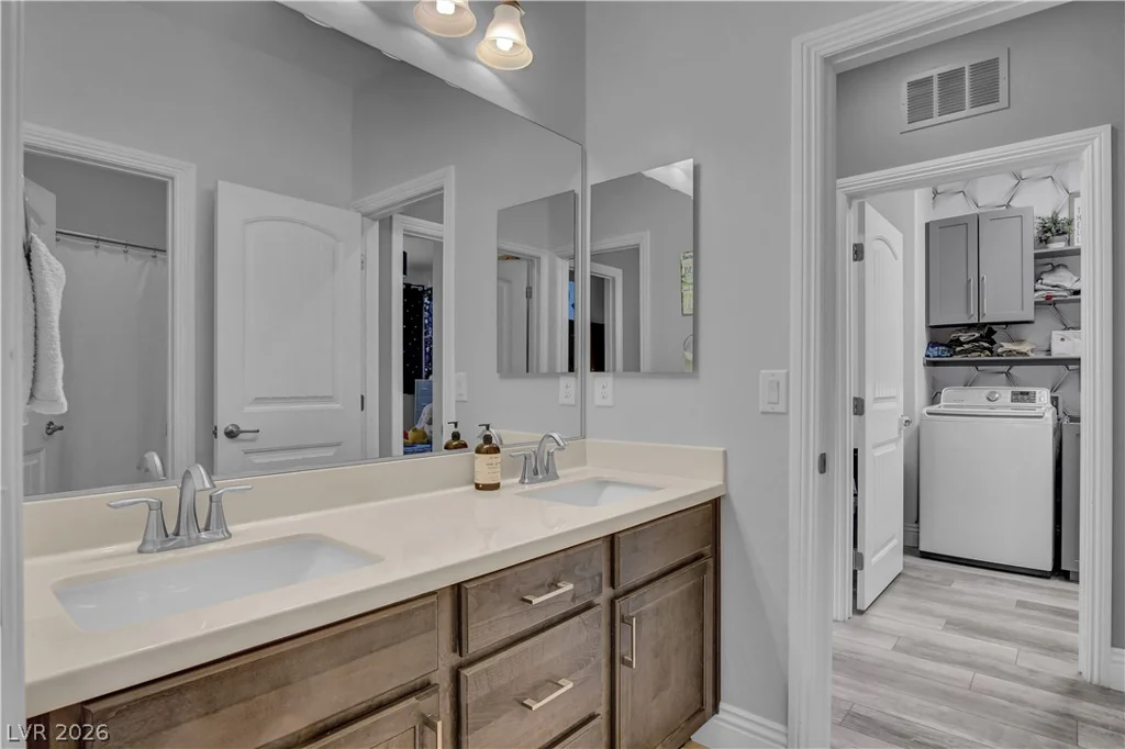 2450 Final Stanza, Henderson, NV 89044