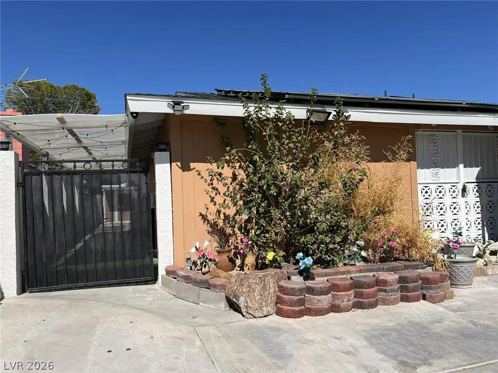 3712 San Joaquin, Las Vegas, NV 89102