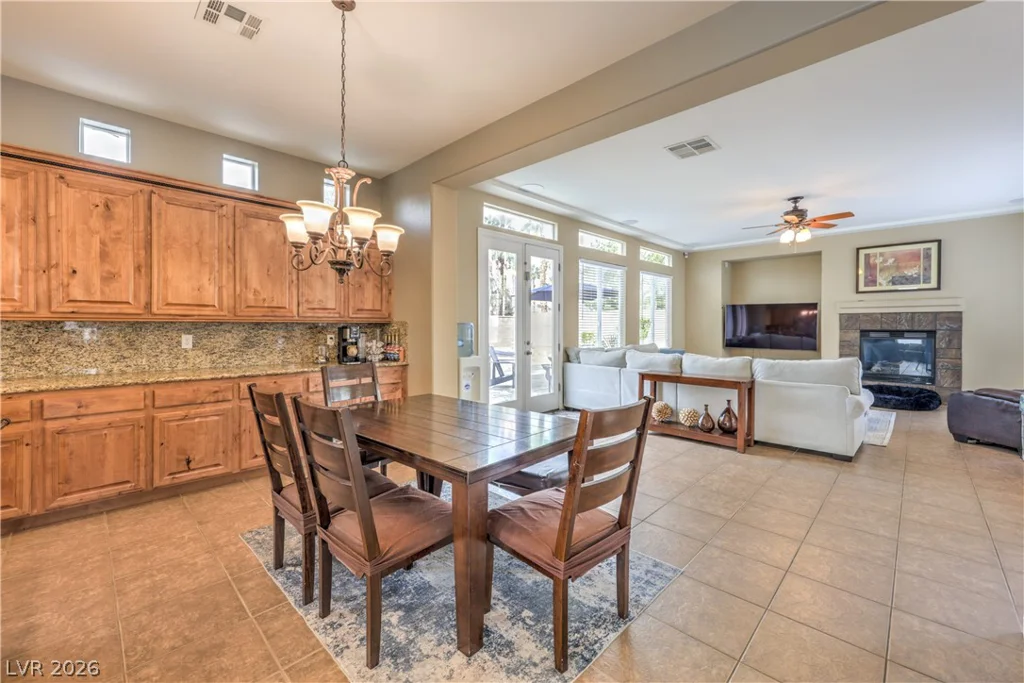7982 Lookout Rock, Las Vegas, NV 89129