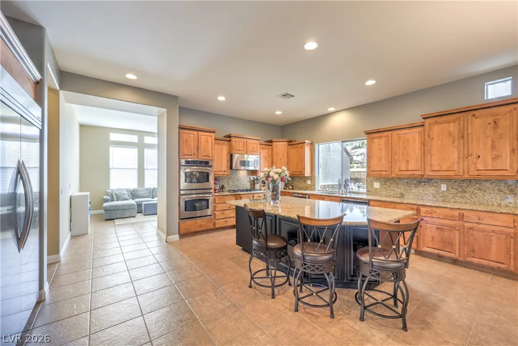 7982 Lookout Rock, Las Vegas, NV 89129