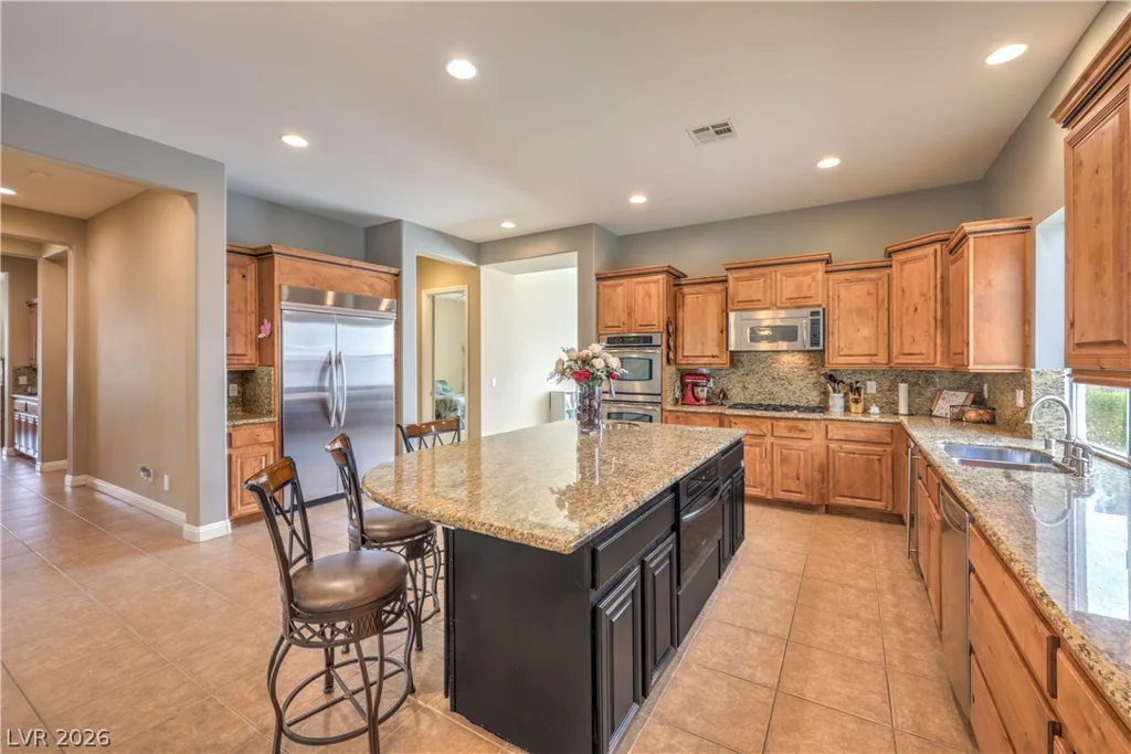 7982 Lookout Rock, Las Vegas, NV 89129