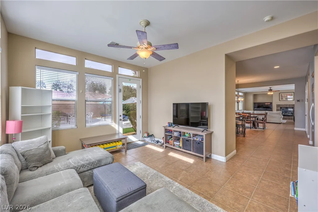 7982 Lookout Rock, Las Vegas, NV 89129