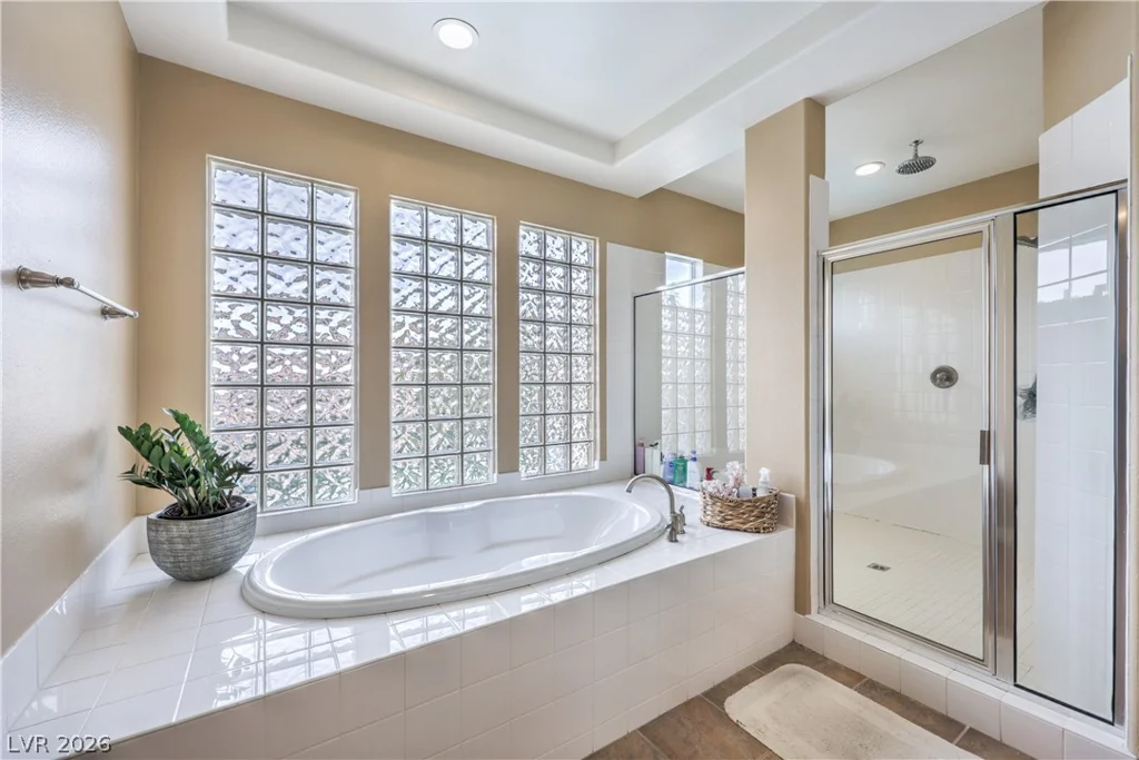 7982 Lookout Rock, Las Vegas, NV 89129